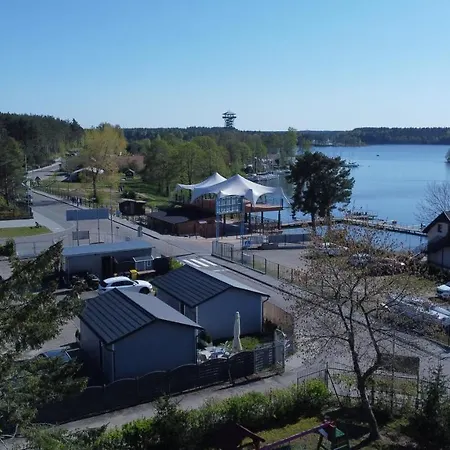 Semesterbostad Wiatr I Woda Wdzydze